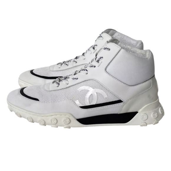 Authentic White & Dark blue Chanel size 39 - Picture 1 of 6